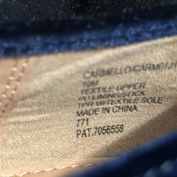 Madden Girl Carmella Velvet Loafers - Picture 8 of 9